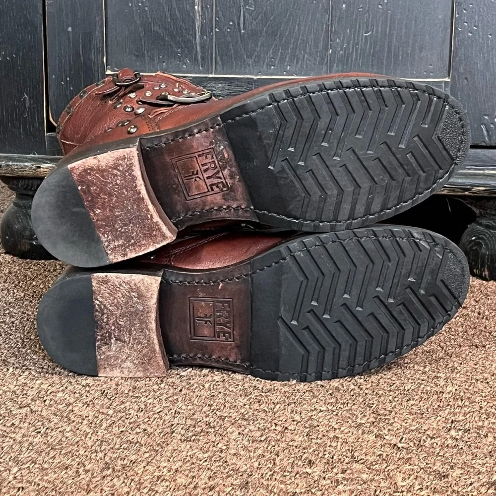 🔴SALE🔴 Frye Veronica studded moto ankle boot Size 8 - Picture 10 of 16